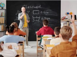 How Much Do Teachers Make in Alberta?