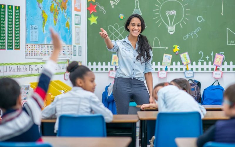 How to Become a Teacher in Ontario? - A Rewarding Career in Education