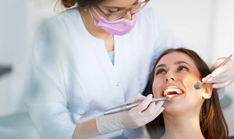 How Much Do Dentists Make in Canada? - Dentist Average Salary