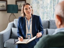 How Much Do Social Workers Make in Ontario? - Social Workers Average Income