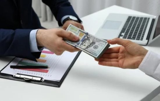 How to Send Money From Canada to US? - Top 5 Banks to Send Money