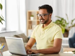 Top 10 Best Side Hustles in Canada to Make Money