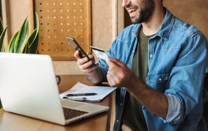 Top 10 Best Student Credit Cards in Canada - Empowering Student Finances