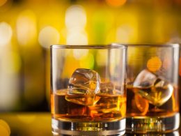 What is the Legal Drinking Age in Quebec?