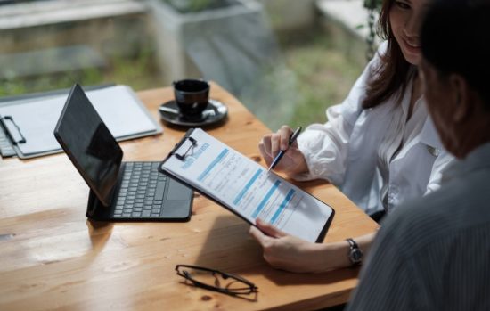 How Many Hours Are You Allowed to Work While on EI?