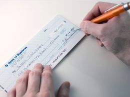 How to Write a Cheque in Canada? - A Step-by-Step Guide