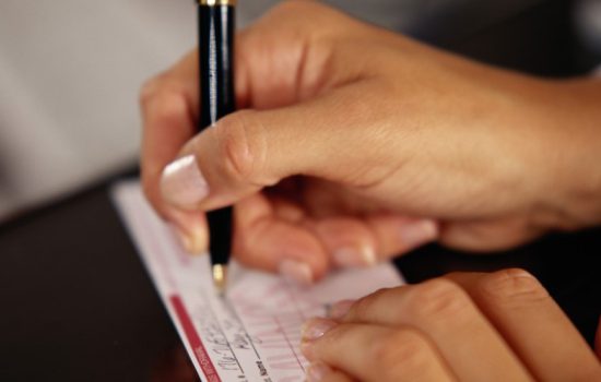 How to Deposit a Bank Draft