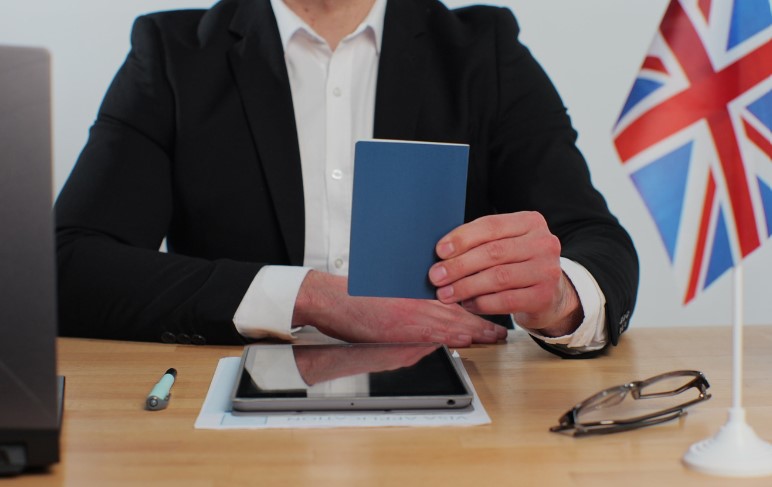 How to Renew UK Passport in Canada? - Step-by-Step Guide