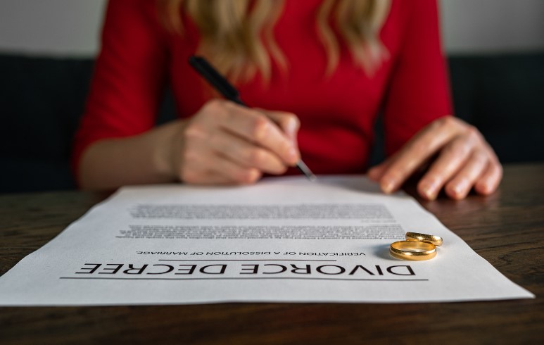 How Do I Get an Alberta Divorce Certificate?