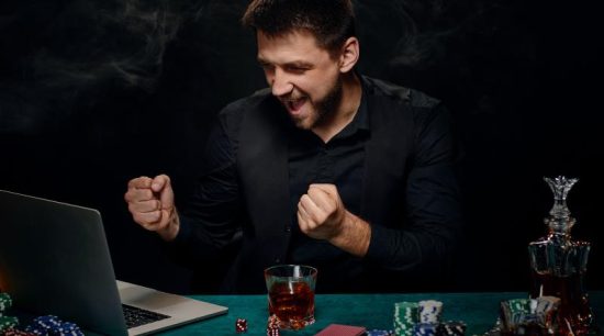 Learn the Paytable and Bonus Features